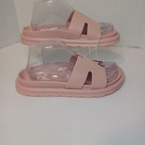 NEW with tags Altar’d State Pink Slip on Lorey Sandals Comfort Summer Fun Size 7